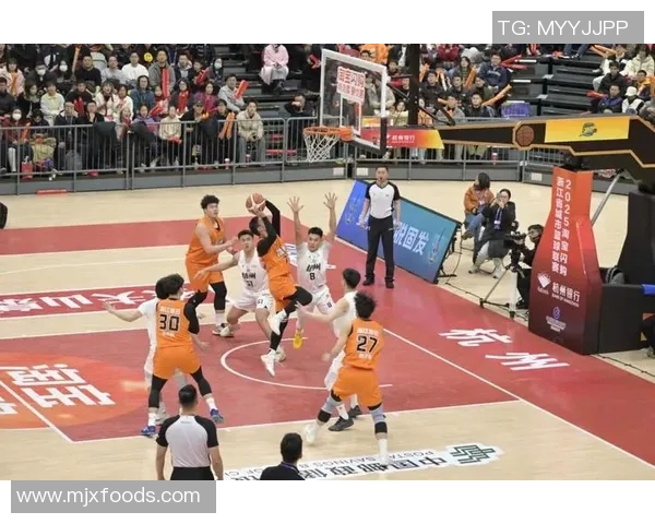 杭州篮球队如何通过节奏革新引领新时代的比赛风潮与战术变革 杭州篮球队如何通过节奏革新引领新时代的比赛风潮与战术变革