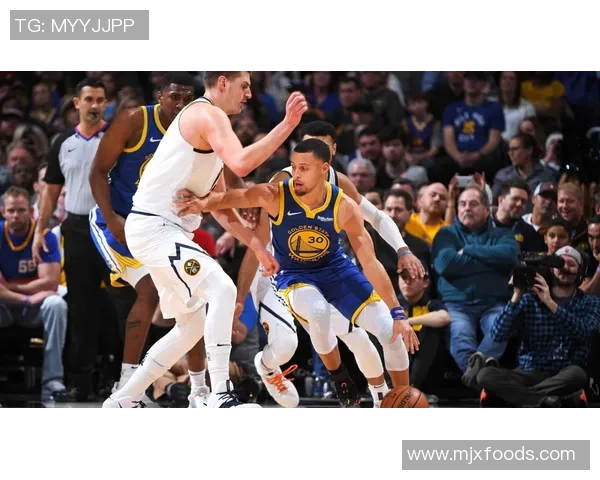 勇士与掘金的较量谁将胜出精彩对决引人关注