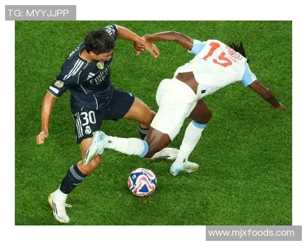 奥斯曼体育主场迎战加拉塔萨,争夺胜利的激烈对决即将上演 奥斯曼体育主场迎战加拉塔萨,争夺胜利的激烈对决即将上演