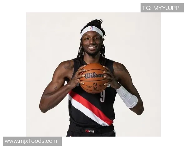 杰拉米格兰特如何在NBA赛场上展现全能球员的魅力与潜力