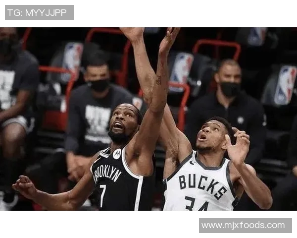 活塞与费城76人激战正酣比分胶着引发球迷热议