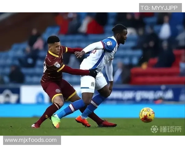 阿特拉斯与瓜达拉的精彩对决全方位解析与战术分析 阿特拉斯与瓜达拉的精彩对决全方位解析与战术分析