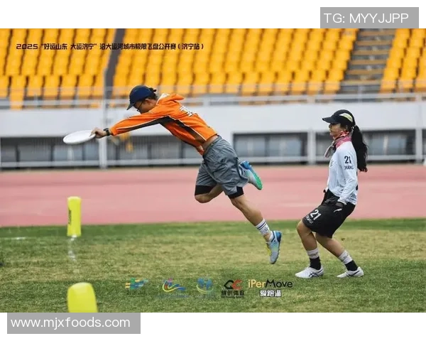 重庆飞盘队与杭州飞盘队赛后技术分析与战术探讨