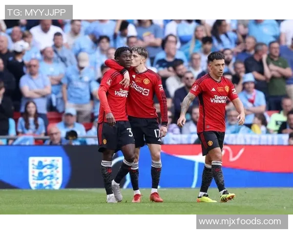 2019年NBA雷霆与雄鹿激战回顾:明星球员的精彩对决与战术分析 2019年NBA雷霆与雄鹿激战回顾:明星球员的精彩对决与战术分析